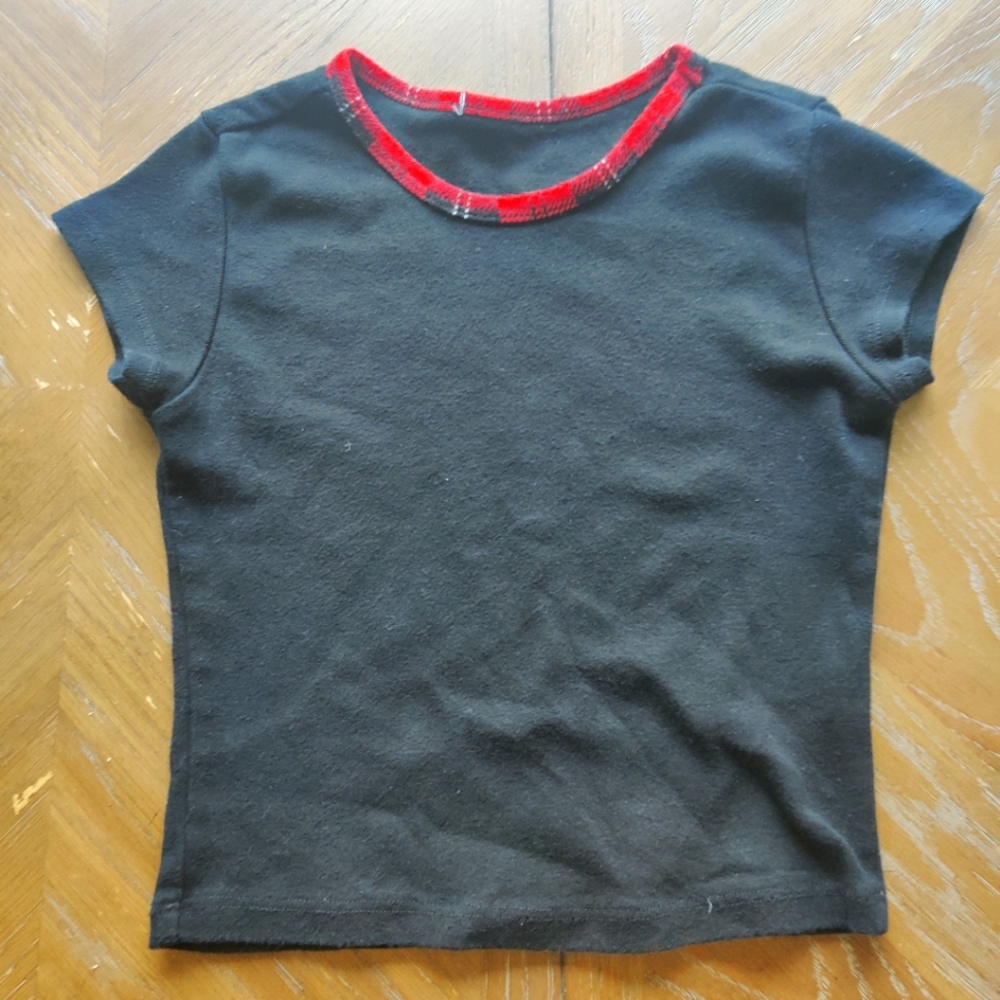 Black crop top with plaid collar